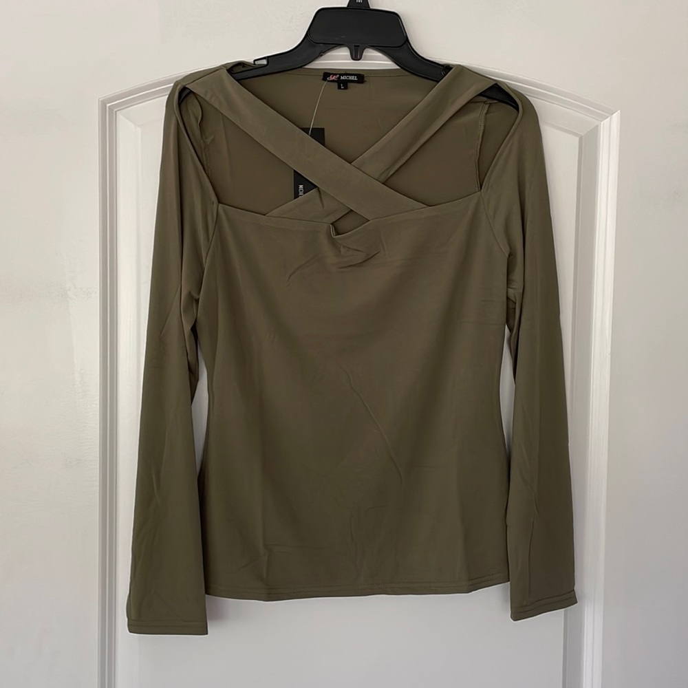 NWT Crisscross front Olive shirt in size L